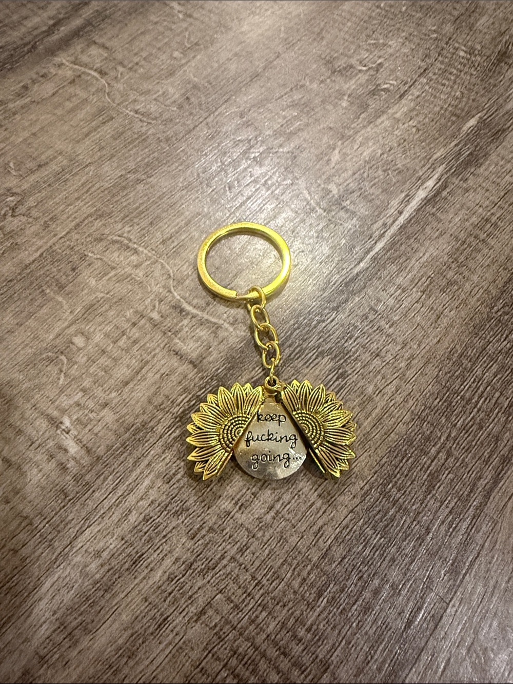 Gold Sunflower Keychain with Motivational Disc - Keep Going